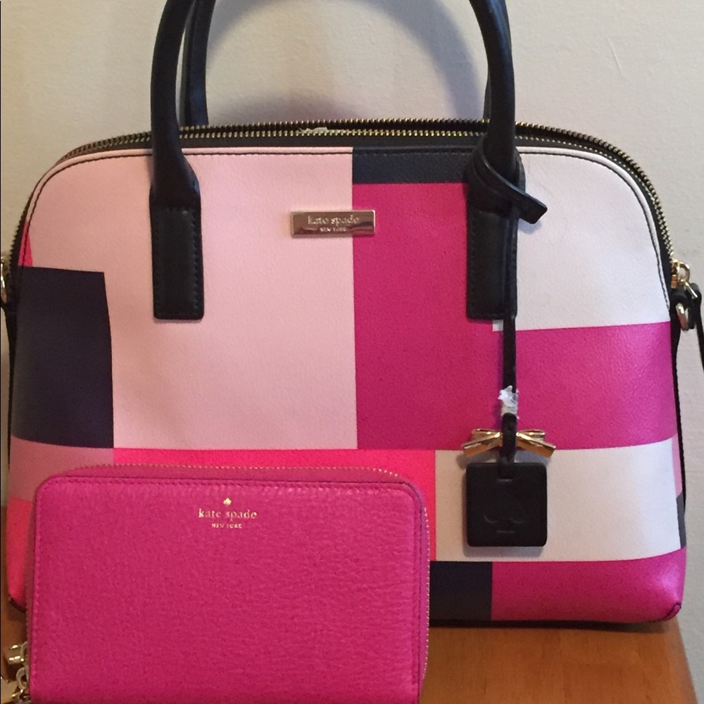 Kate spade purse with matching wrist clutch wallet